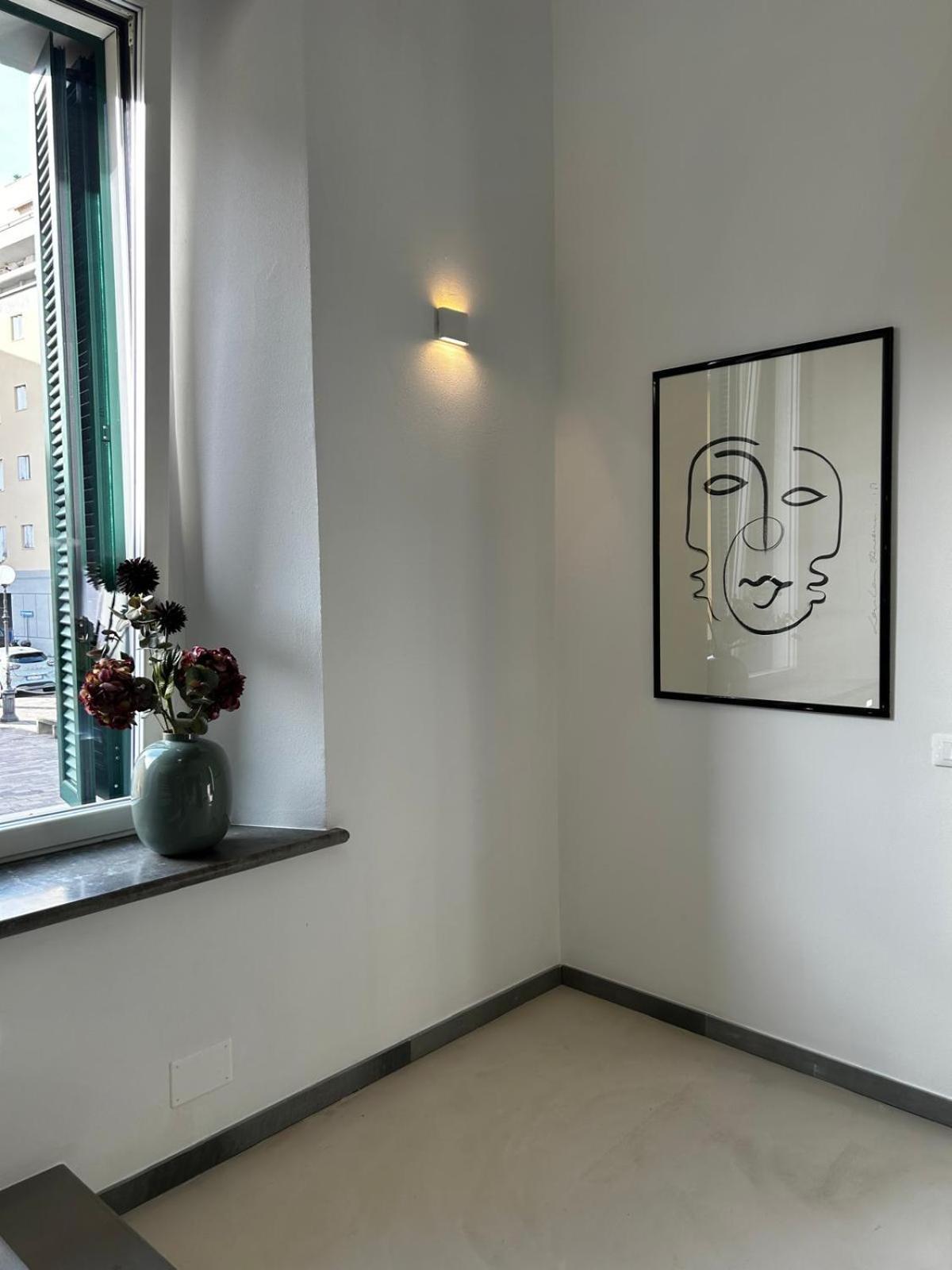 Waterfront Balcony I Grani 2 Resort Style Suite ลีวอร์โน ภายนอก รูปภาพ